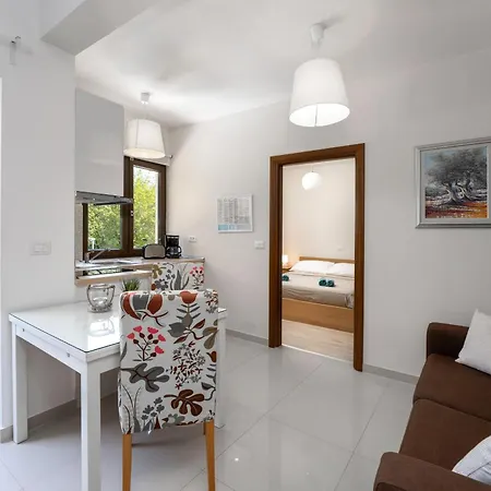 Mala Apartment
